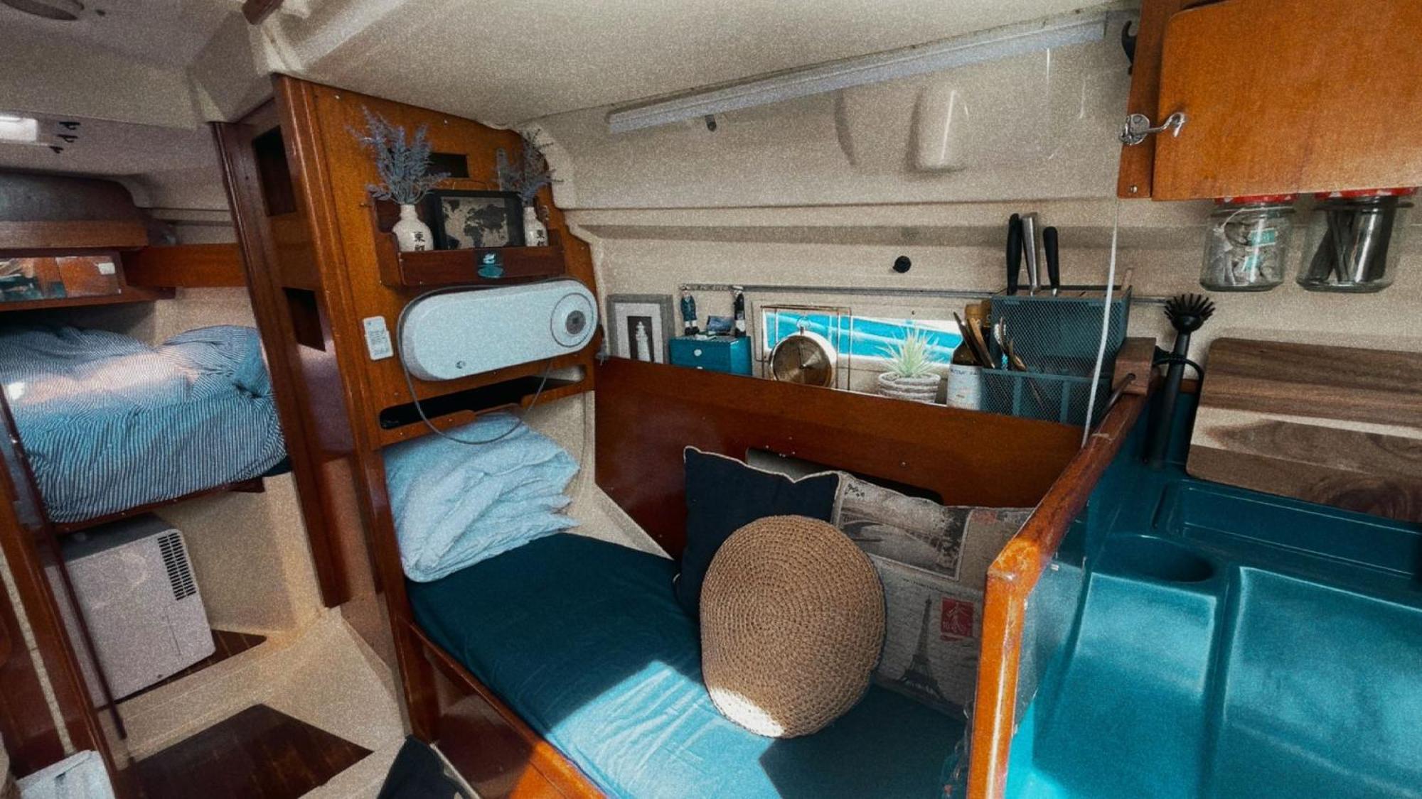 Corvo 1994 Botel